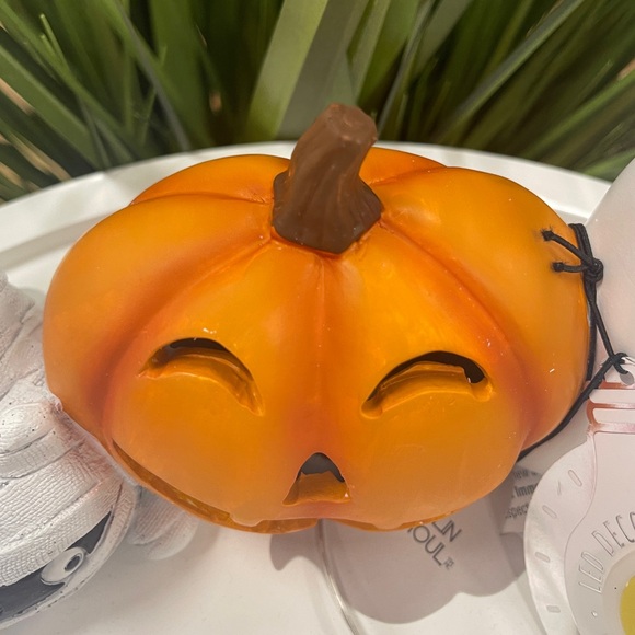 Halloween Cat Ghost & Mummy Cat w/ Light up Pumpkin 🐈‍⬛👻🎃NWT Goblins & Ghouls - Picture 6 of 9